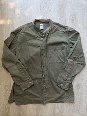 Zara Dad Collar Shirt in Olive